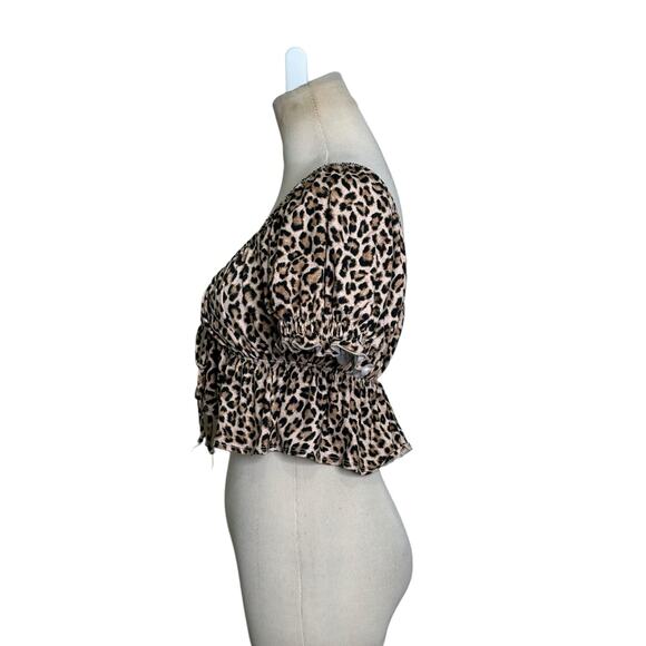 Urban Outfitters animal print short sleeves crop top size Small - Picture 5 of 9